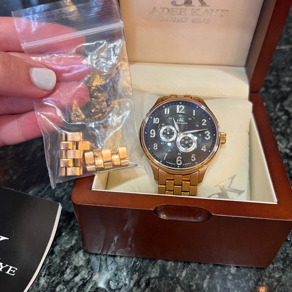 Adee Kay Men’s Watch - Picture 3 of 7